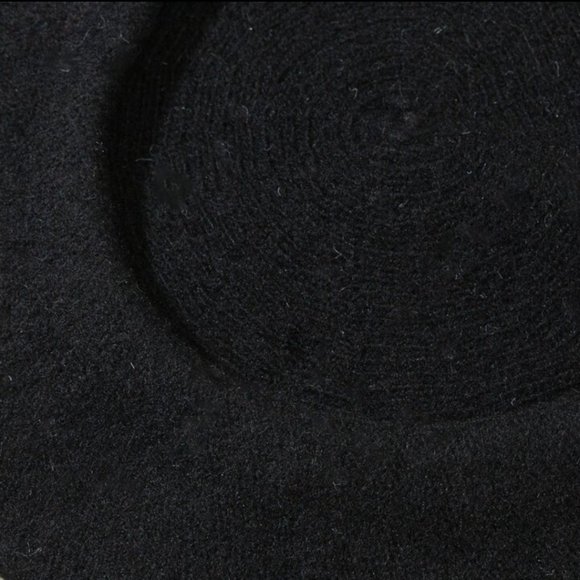 Black Shein Beret - Picture 1 of 2